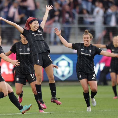 Búsqueda futbol femenino